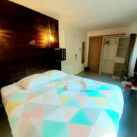 Hotes'Octon Bagian luar foto