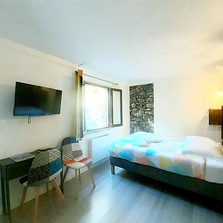 Hotes'Octon Bagian luar foto