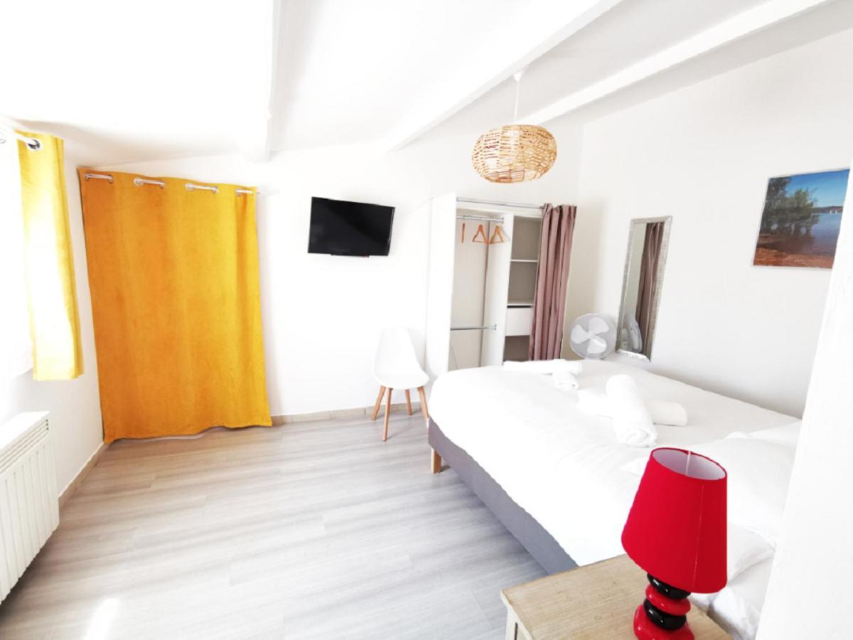 Hotes'Octon Bagian luar foto