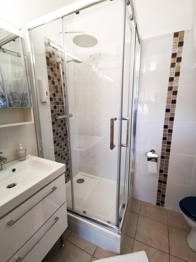 Hotes'Octon Bagian luar foto