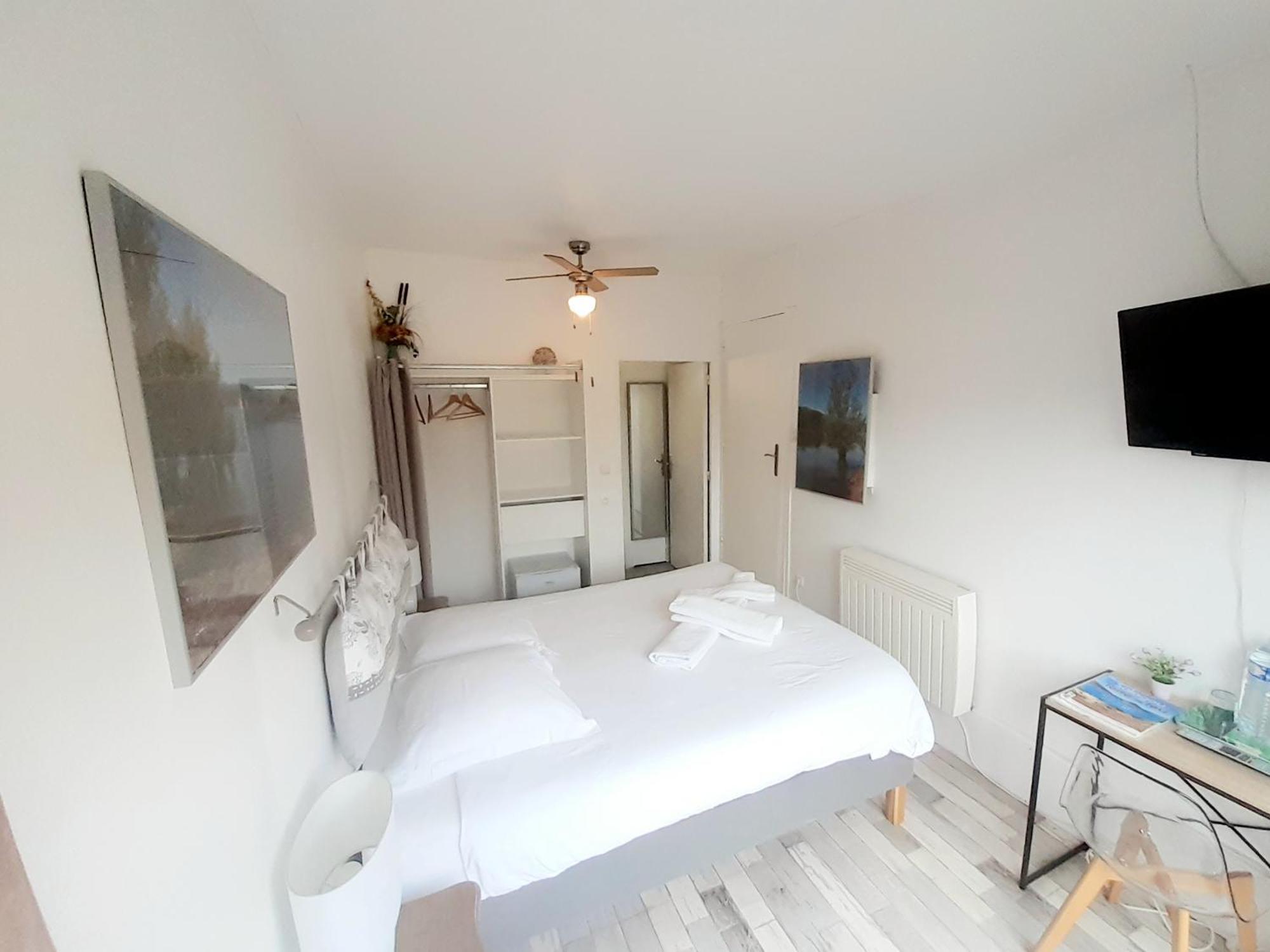 Hotes'Octon Bagian luar foto