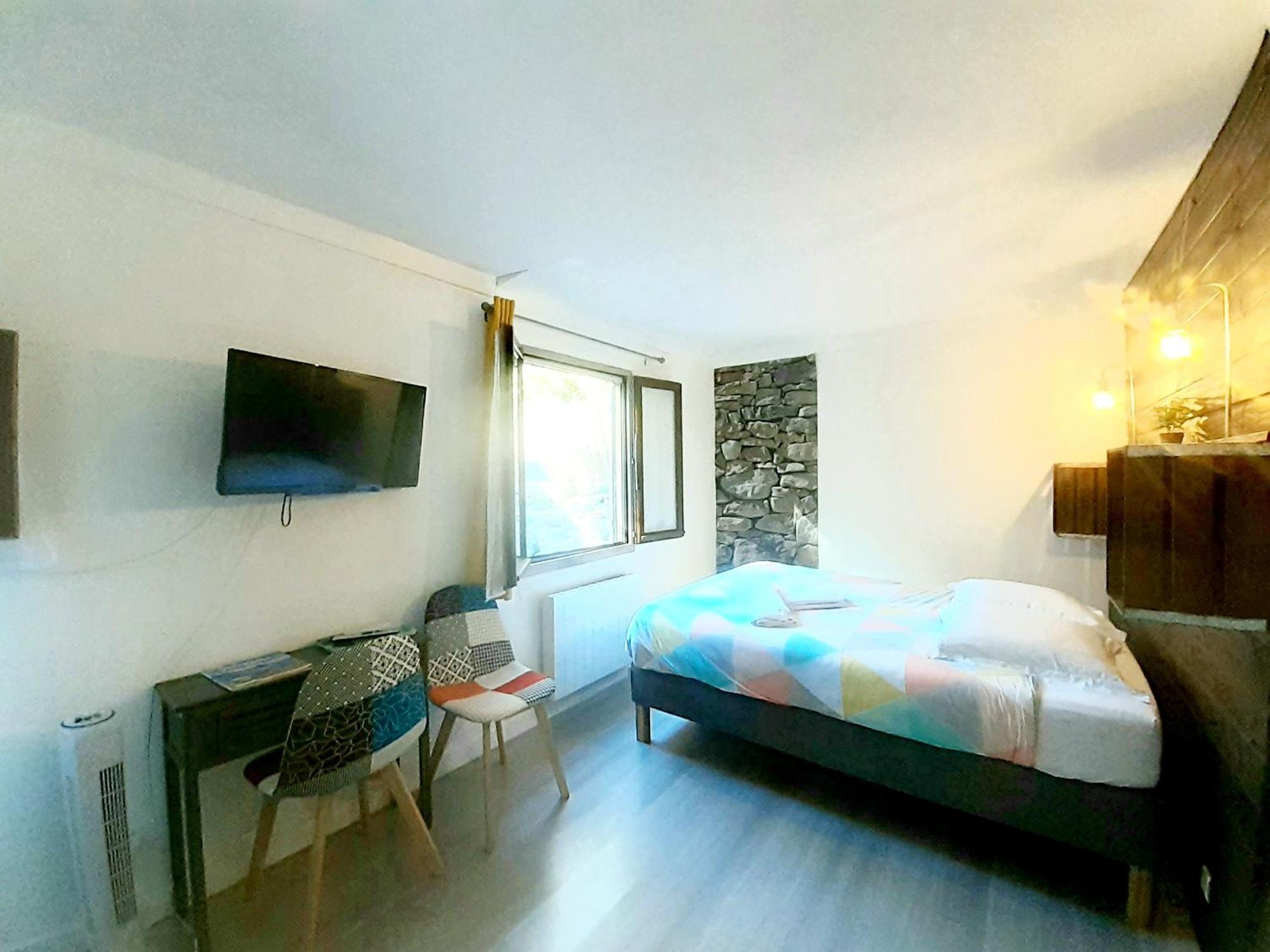 Hotes'Octon Bagian luar foto